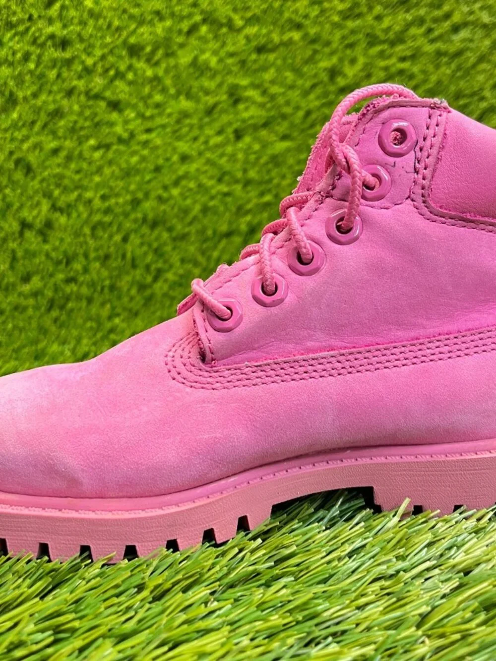 Timberland‎ 6 Inch Premium Girls Size 10C Pink Outdoor Waterproof Nubuck Boots
